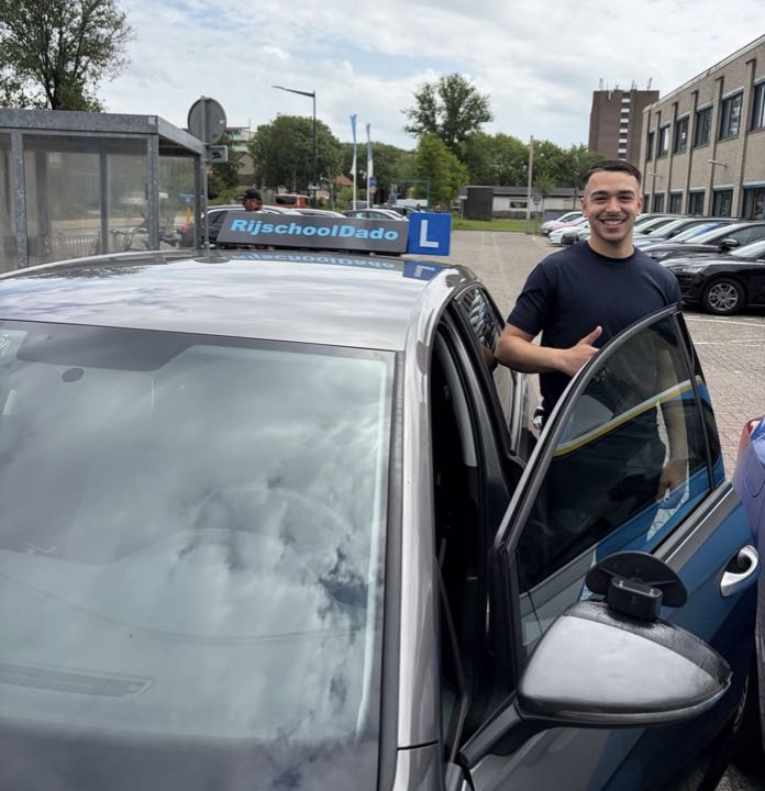 Yasin, geslaagd bij Rijschool Dado in juni 2026